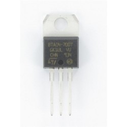 STMicroelectronics BTA04-700TRG